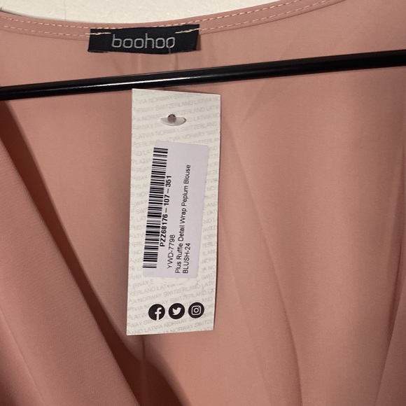 Pink blouse - Picture 5 of 8